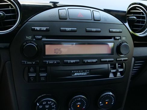 Used 2008 MAZDA MX-5 Miata Grand Touring w/ Premium Pkg RWD image 12