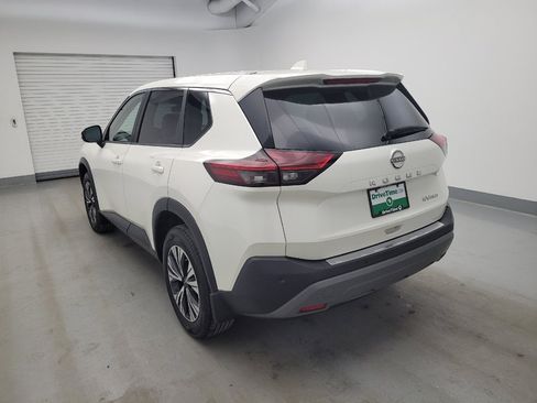 Used 2023 Nissan Rogue SV AWD/4WD image 5