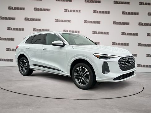 Certified 2025 Audi Q5 Premium Plus w/ Premium Plus image 7