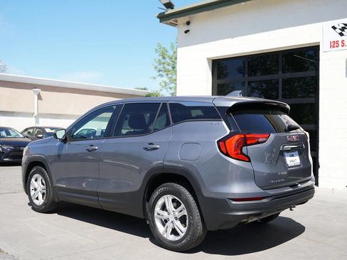 Used 2018 GMC Terrain SLE FWD image 4