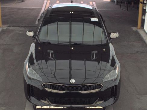 Used 2018 Kia Stinger GT1 image 7