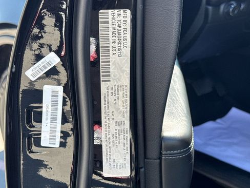 Used 2024 Dodge Durango SXT image 23