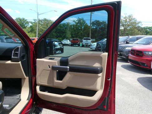 Used 2015 Ford F150 XLT w/ Equipment Group 302A Luxury RWD image 22