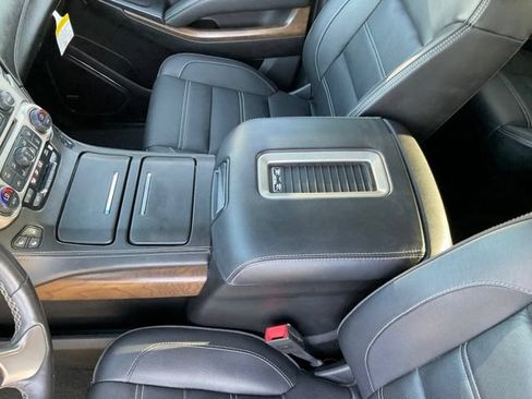Used 2018 GMC Yukon Denali w/ Denali Ultimate Package AWD/4WD image 27