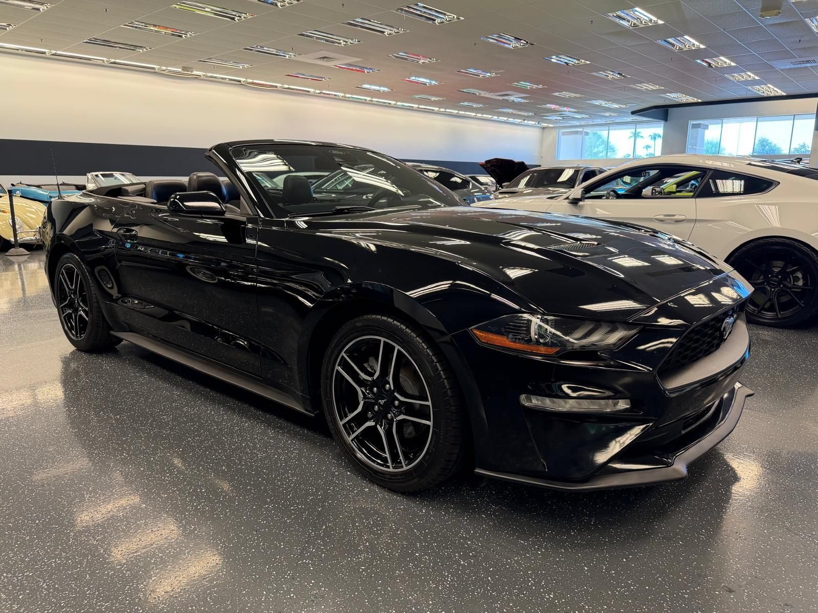 Used 2021 Ford Mustang Premium RWD image 22