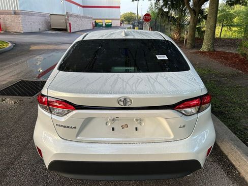 Used 2023 Toyota Corolla LE FWD image 5