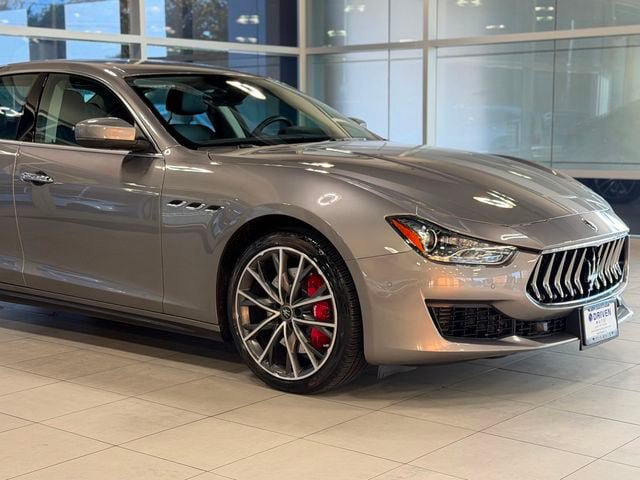 Used 2021 Maserati Ghibli S Q4 AWD/4WD image 5