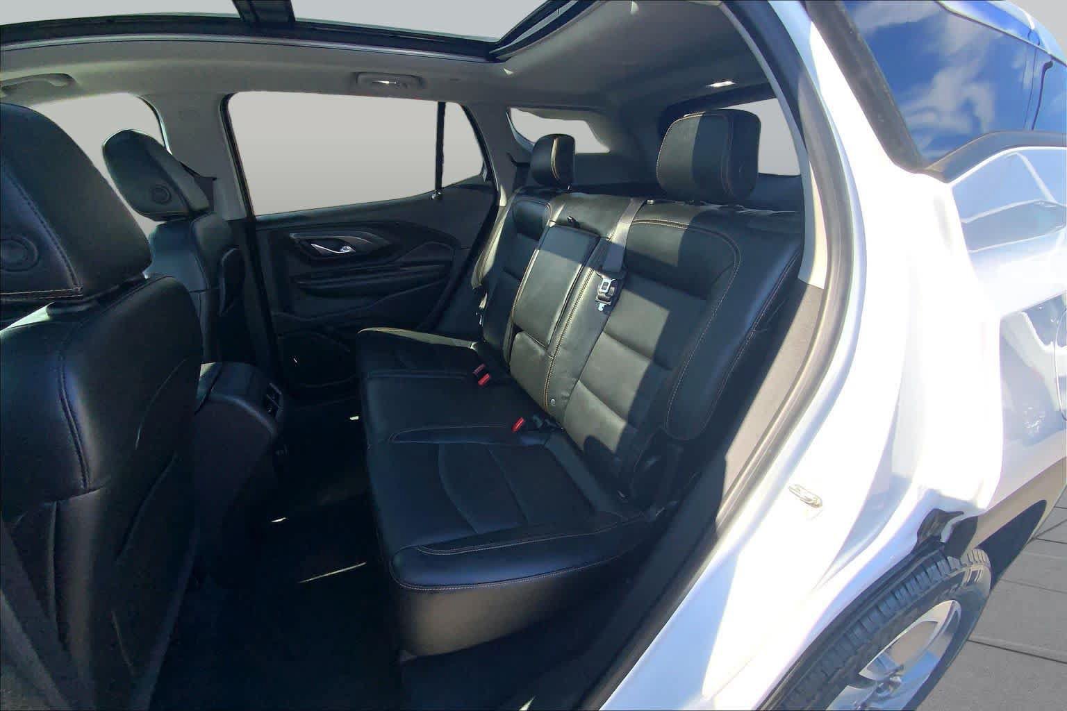 Used 2019 GMC Terrain SLT w/ Preferred Package AWD/4WD image 19