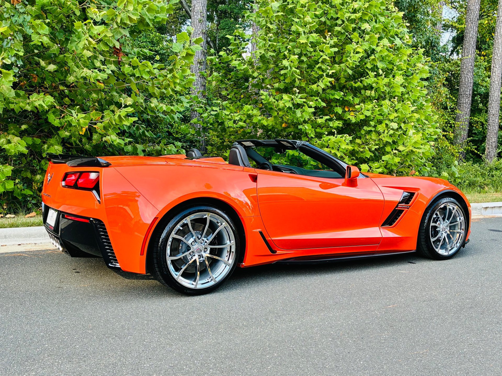Used 2019 Chevrolet Corvette Grand Sport RWD image 16