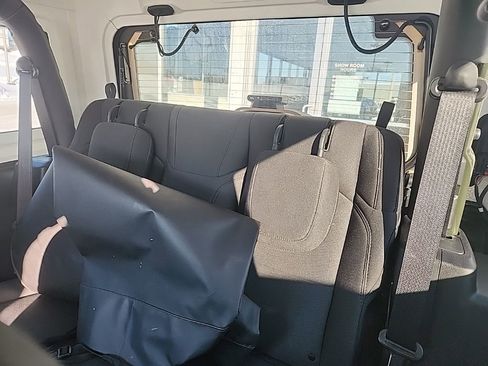 Used 2022 Jeep Wrangler Sport image 10