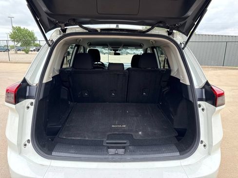 Certified 2024 Nissan Rogue S FWD image 14