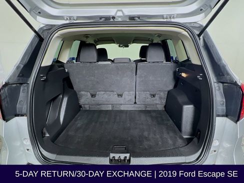 Certified 2019 Ford Escape SE image 30