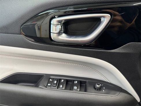 New 2026 Jeep Compass Limited image 24