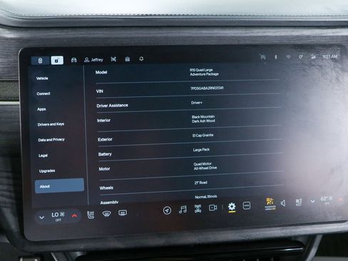 Used 2024 Rivian R1S Adventure AWD/4WD image 16
