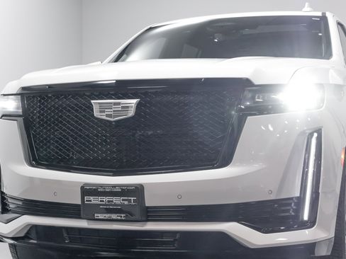 Used 2022 Cadillac Escalade Sport Platinum image 61