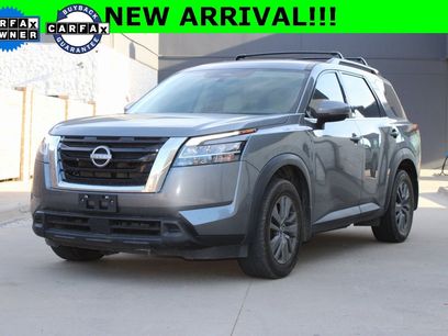 Used 2022 Nissan Pathfinder SV