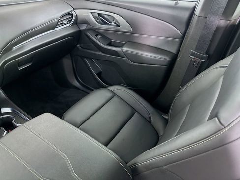 Used 2023 Chevrolet Traverse LT w/ LPO, Cargo Package image 31