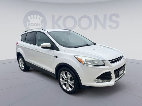 Used 2015 Ford Escape Titanium FWD image 2