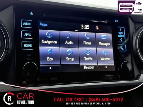 Used 2018 Toyota Tacoma TRD Sport AWD/4WD image 19