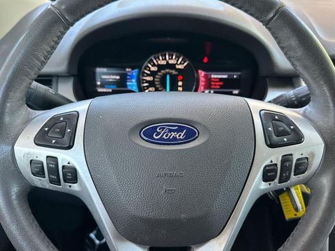 Used 2013 Ford Edge SEL FWD image 10