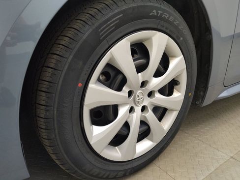 Used 2024 Toyota Corolla LE FWD image 31