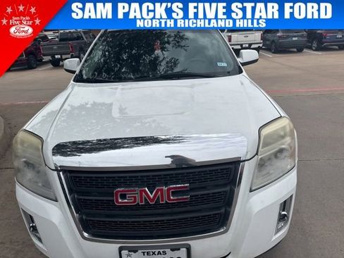 Used 2011 GMC Terrain SLE w/ Convenience Package FWD image 2