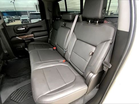 Certified 2022 Chevrolet Silverado 1500 LT Trail Boss w/ Convenience Package II image 19