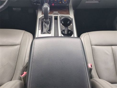 Used 2018 Ford F150 Lariat w/ Equipment Group 501A Mid image 19