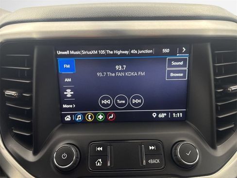 Used 2022 GMC Acadia SLE image 25