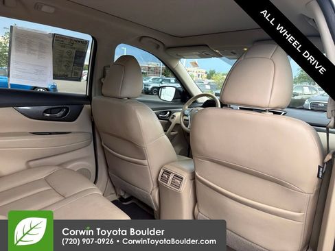 Used 2015 Nissan Rogue SL w/ SL Premium Package AWD/4WD image 16