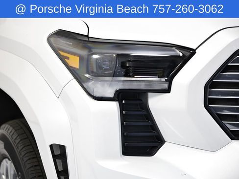 Used 2025 Toyota Tacoma Limited AWD/4WD image 15