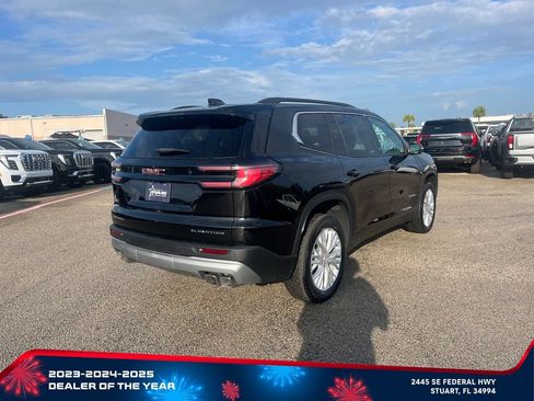 Used 2026 GMC Acadia Elevation w/ Elevation Premium Package FWD image 5