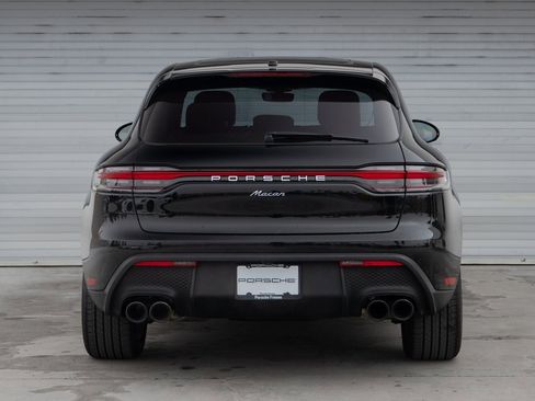 Certified 2025 Porsche Macan image 6