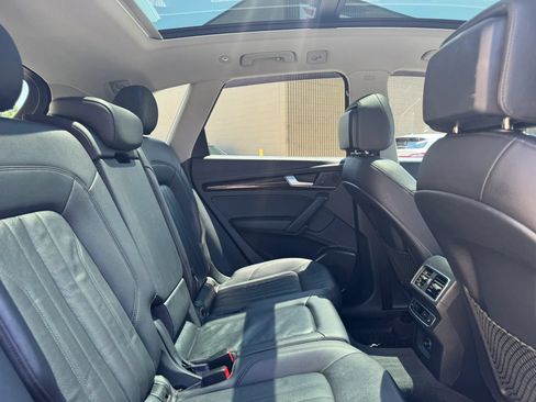 Used 2018 Audi Q5 2.0T Premium Plus w/ Premium Plus Package AWD/4WD image 32