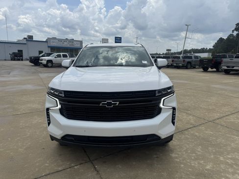 Used 2021 Chevrolet Tahoe RST w/ Luxury Package RWD image 2