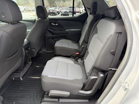 Used 2018 Chevrolet Traverse LT image 22