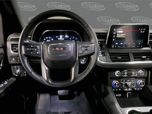 Used 2023 GMC Yukon XL AT4 image 19
