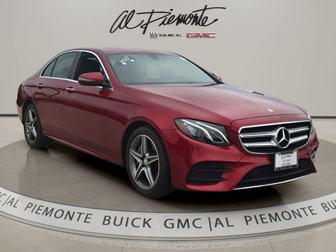 Used 2017 Mercedes-Benz E 300 4MATIC image 1