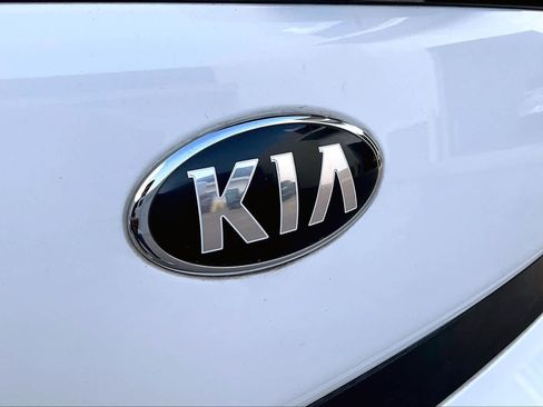 Used 2014 Kia Soul FWD image 9