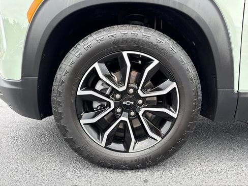Used 2025 Chevrolet TrailBlazer ACTIV w/ Convenience Package FWD image 33