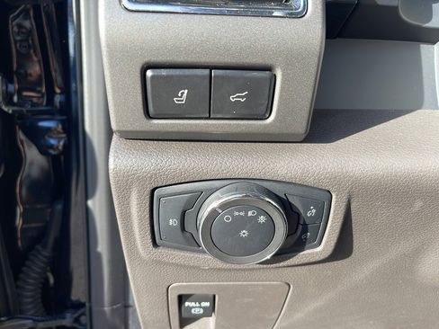 Certified 2021 Ford Expedition XLT image 29