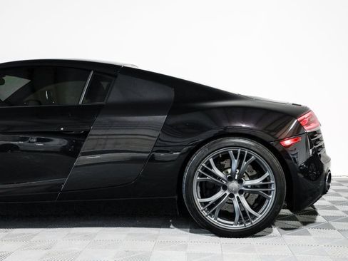 Used 2014 Audi R8 V8 image 16