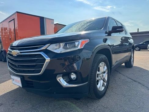 Used 2020 Chevrolet Traverse LT AWD/4WD image 3