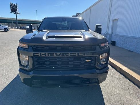 Used 2023 Chevrolet Silverado 2500 Custom w/ Custom Convenience Package image 8