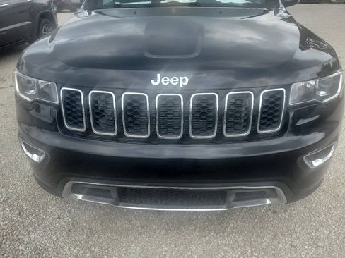 Used 2021 Jeep Grand Cherokee Limited AWD/4WD image 2