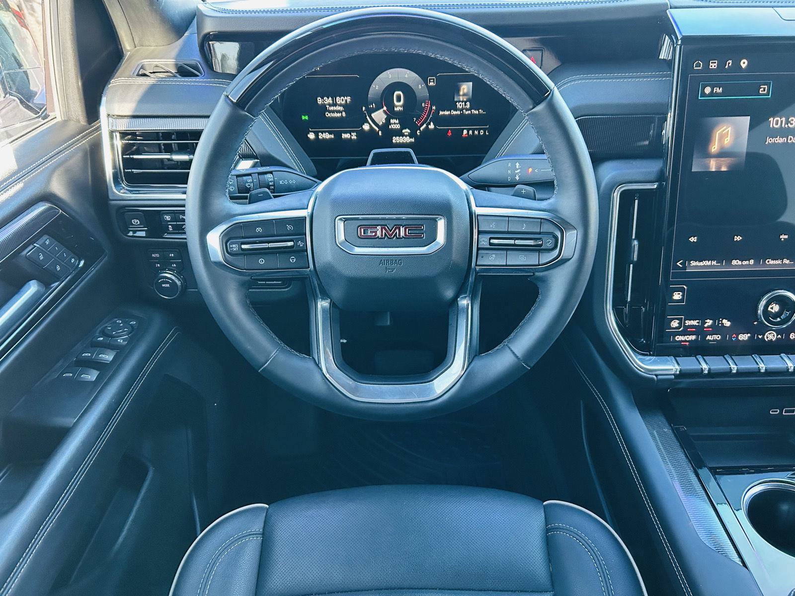 Used 2025 GMC Yukon Elevation AWD/4WD image 21