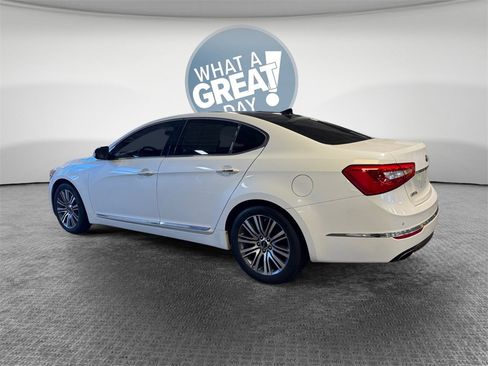 Used 2015 Kia Cadenza Premium w/ Luxury Package image 6