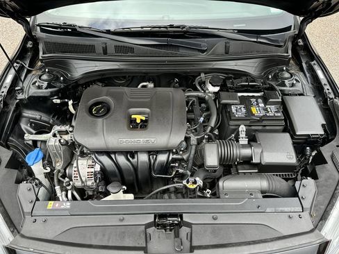 Used 2024 Kia Forte LXS FWD image 32