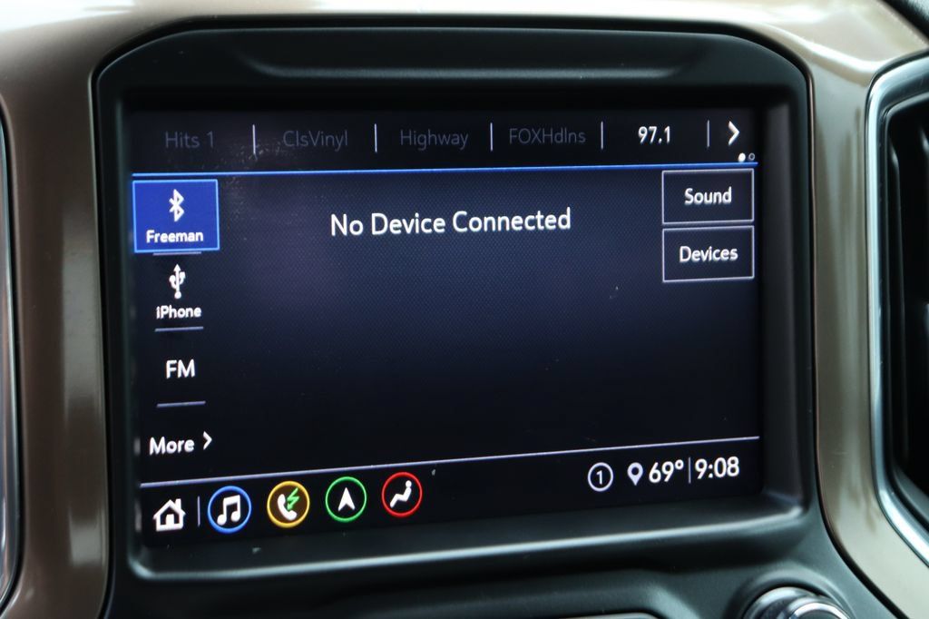 Used 2020 Chevrolet Silverado 2500 High Country w/ Technology Package AWD/4WD image 30