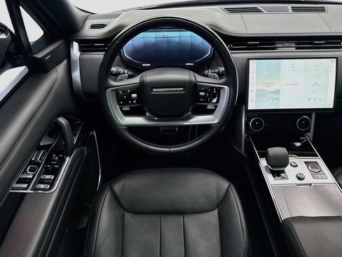 Used 2023 Land Rover Range Rover SE AWD/4WD image 10